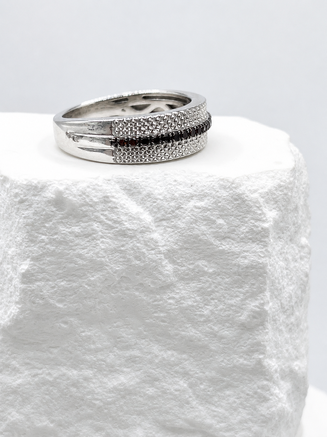 Textured Silver Band Ring with Garnet