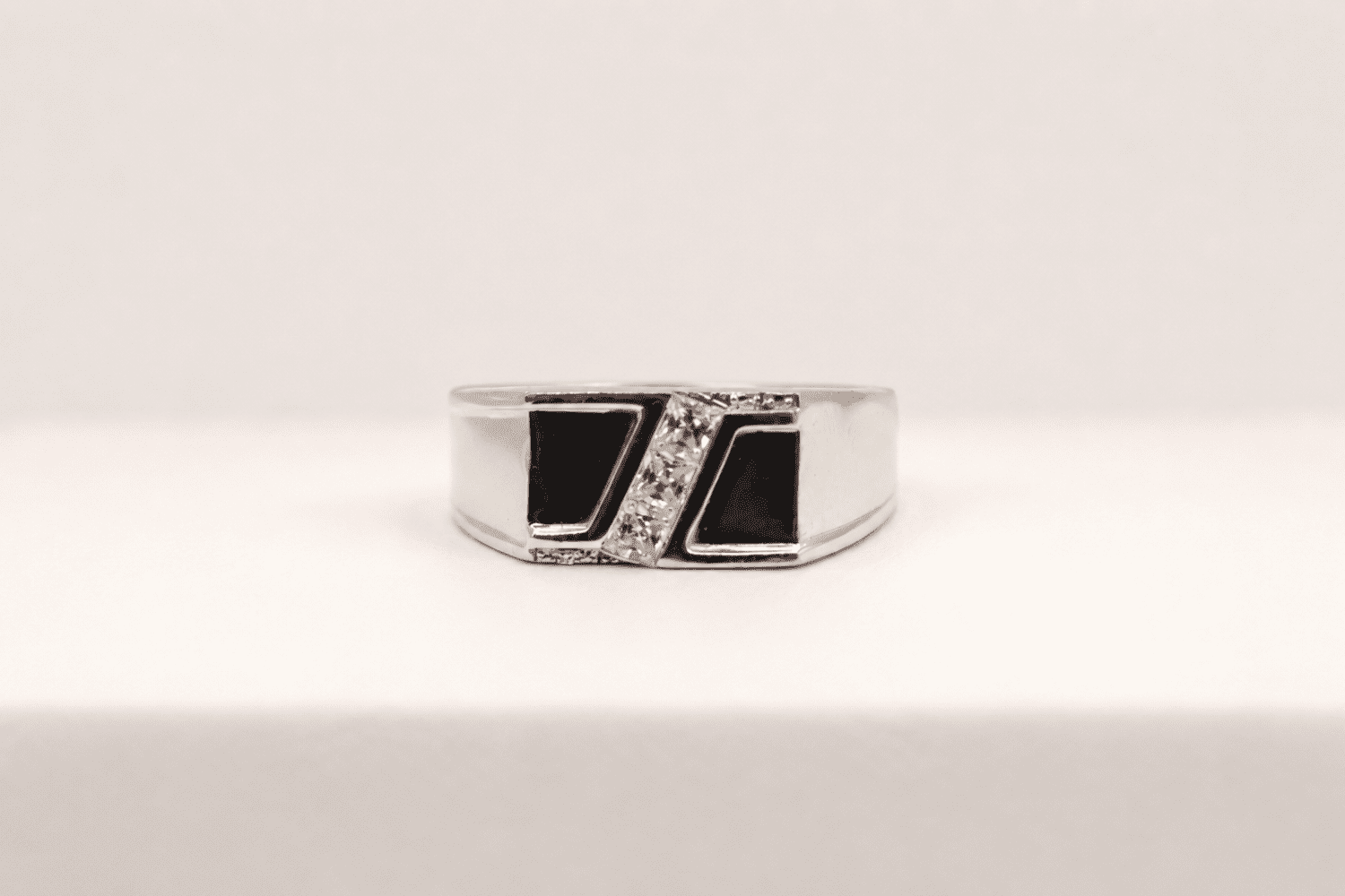 Sterling Noir Ring