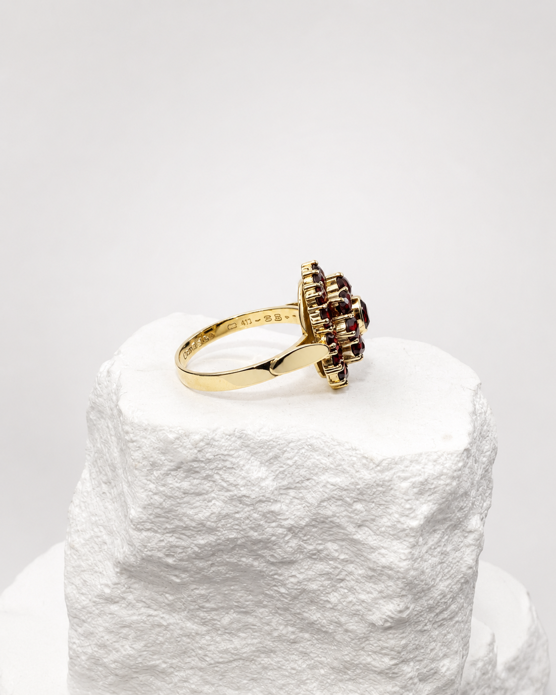 Vintage Garnet Cluster Ring