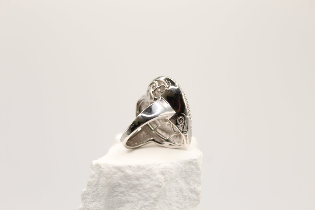 Endless Love Pavé Heart Ring