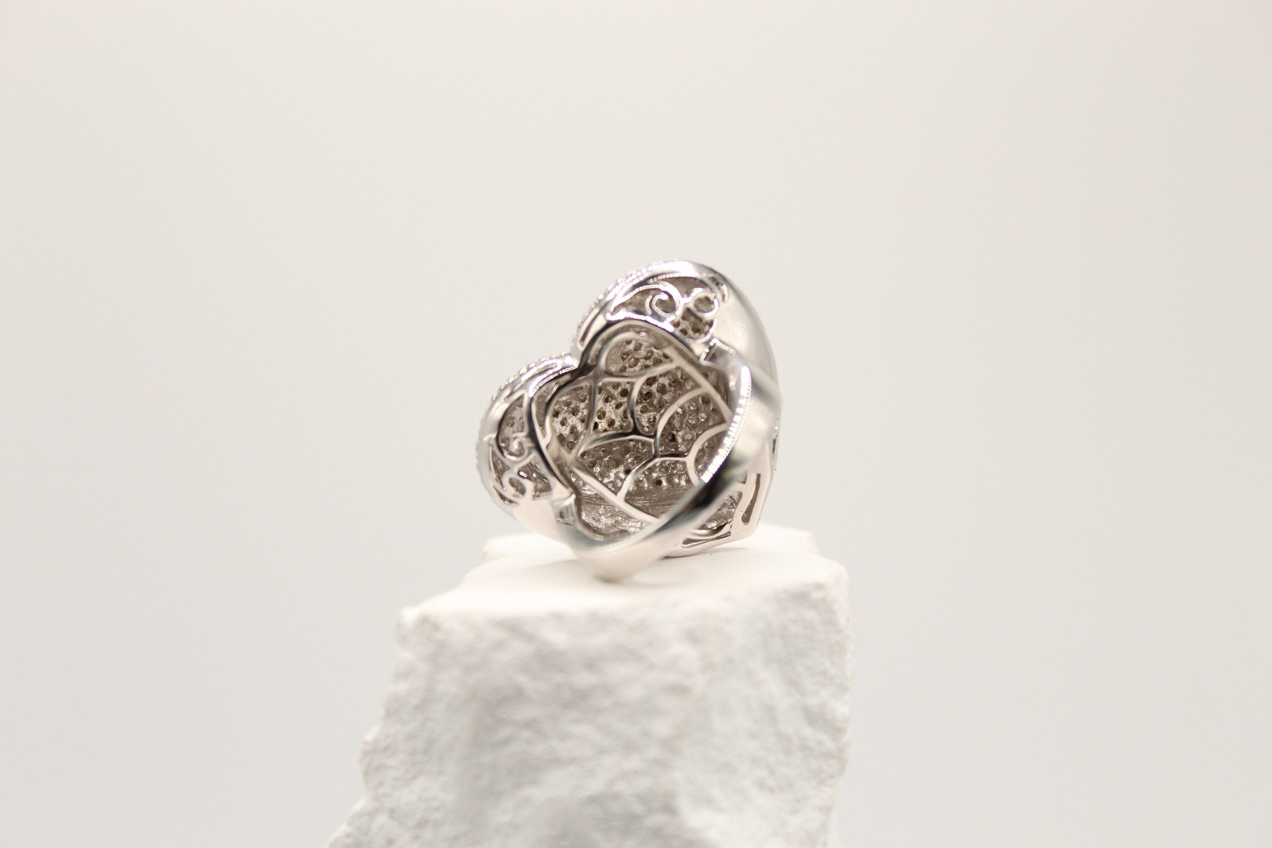 Endless Love Pavé Heart Ring