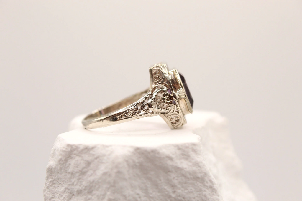 Vintage Lavender Heirloom Ring