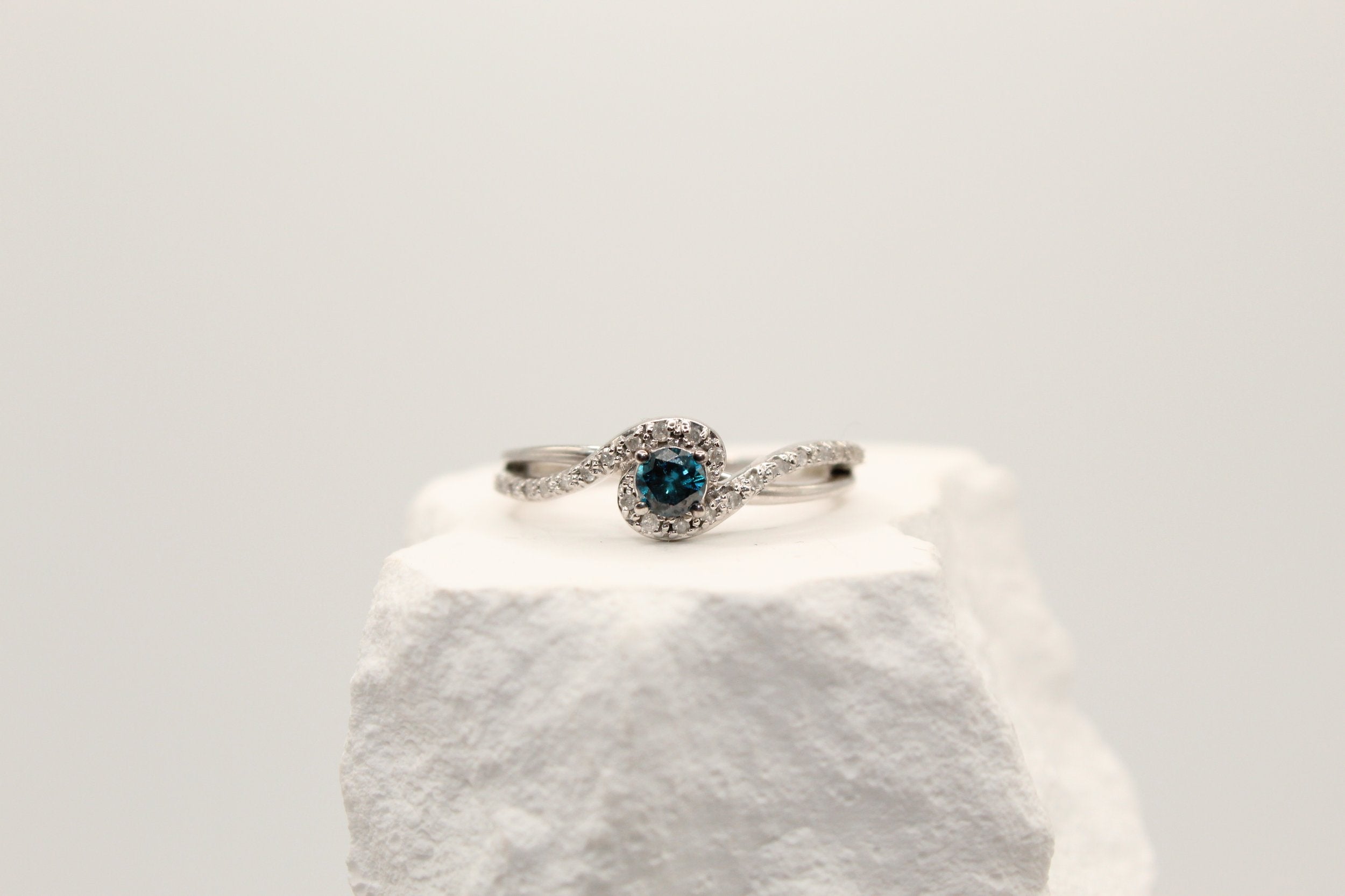 Sapphire Grace Ring