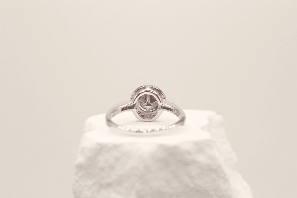 Celeste Glamour Halo Ring