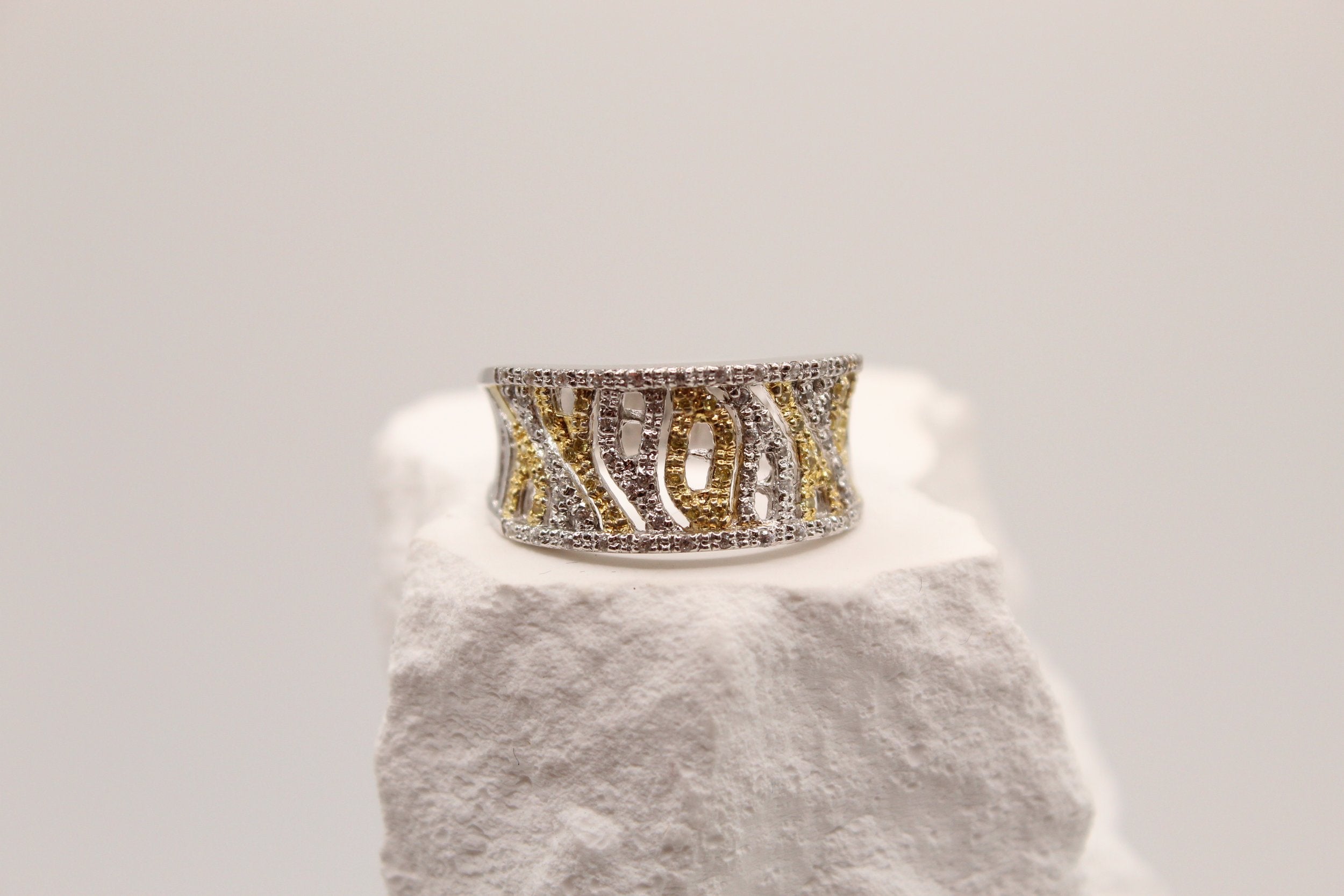 Beautiful Diamond Silver Ring