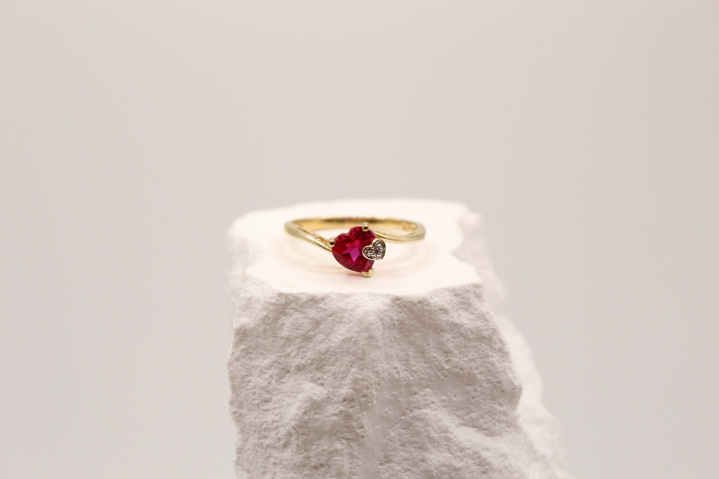 Heart Stone Silver Ring