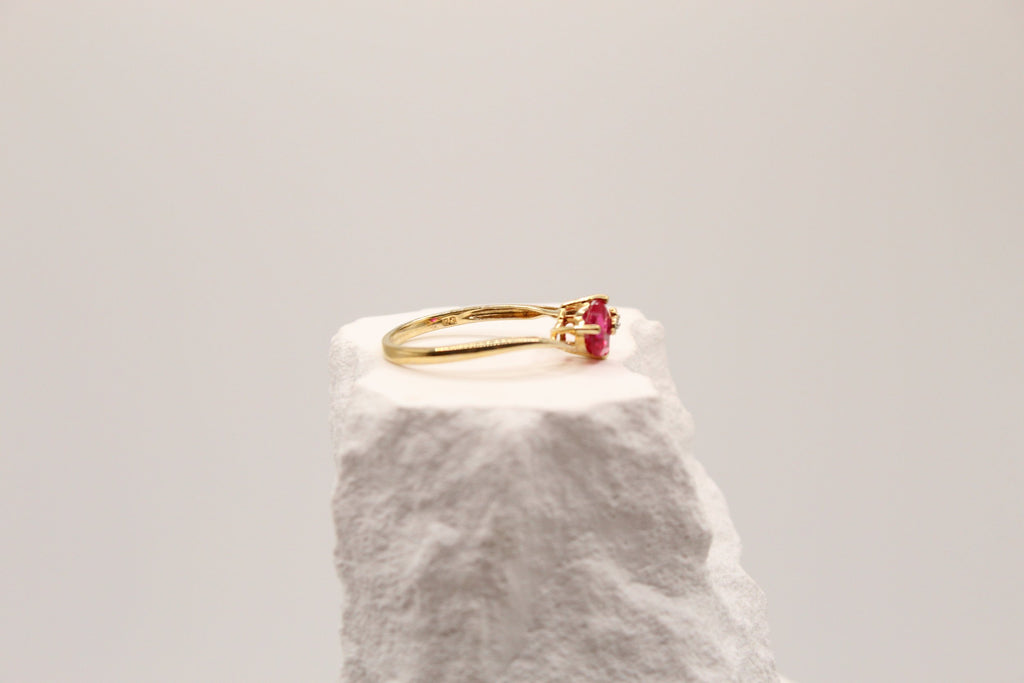 Heart Stone Silver Ring