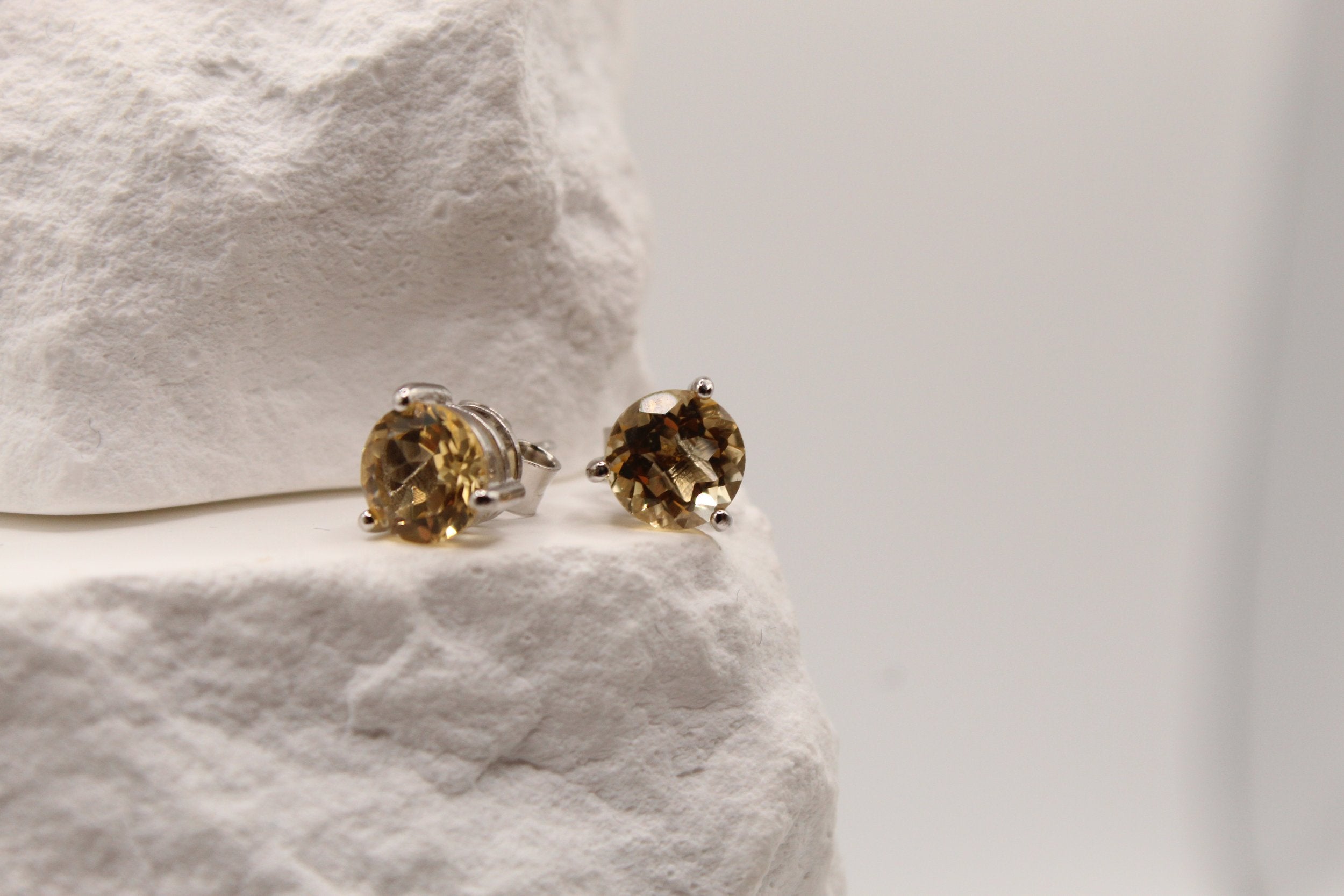 Champagne Glow Studs