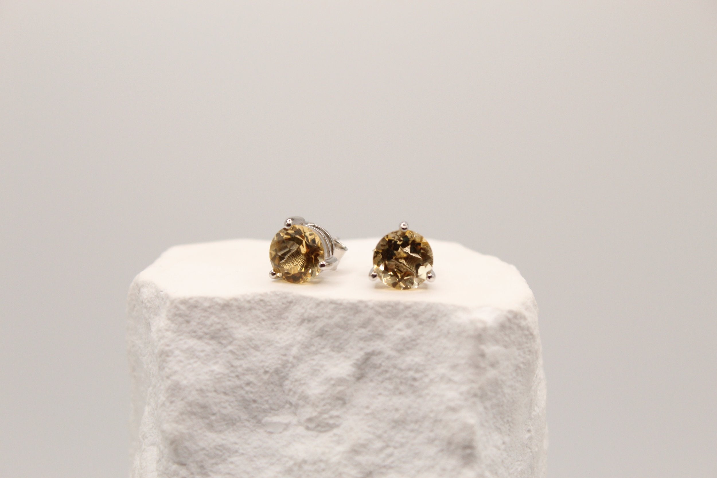 Champagne Glow Studs