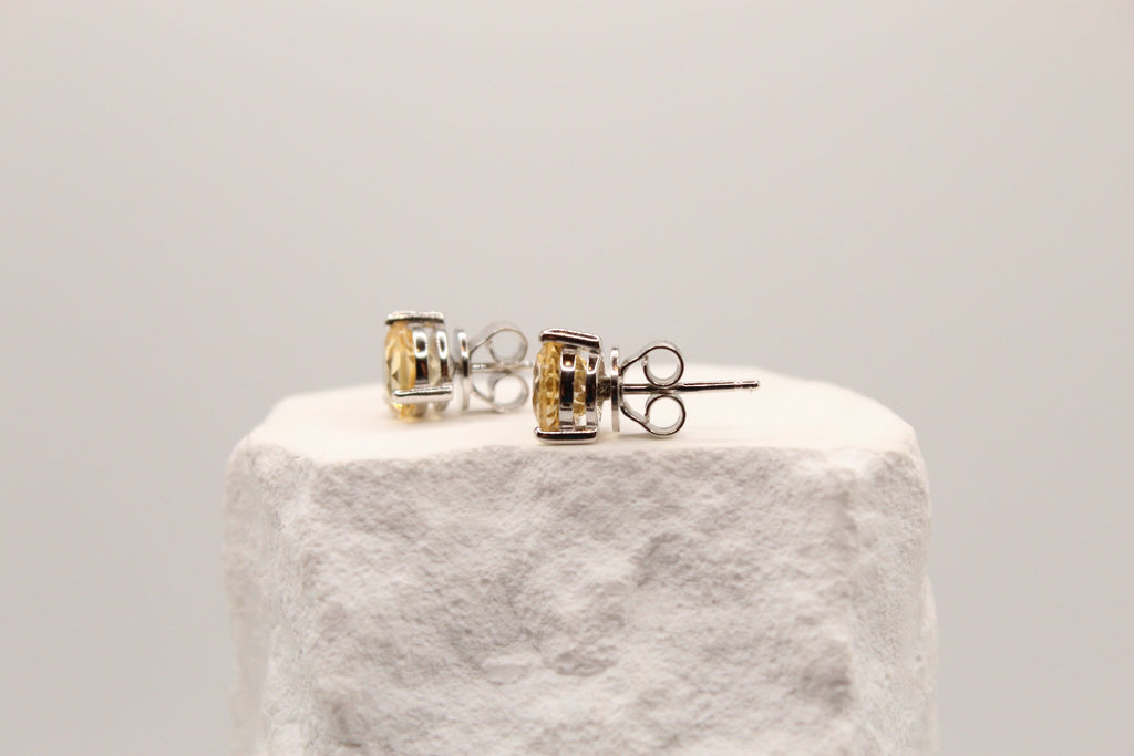 Champagne Glow Studs