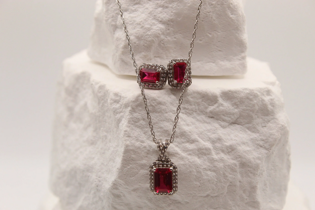 The Monaco Sapphire Set
