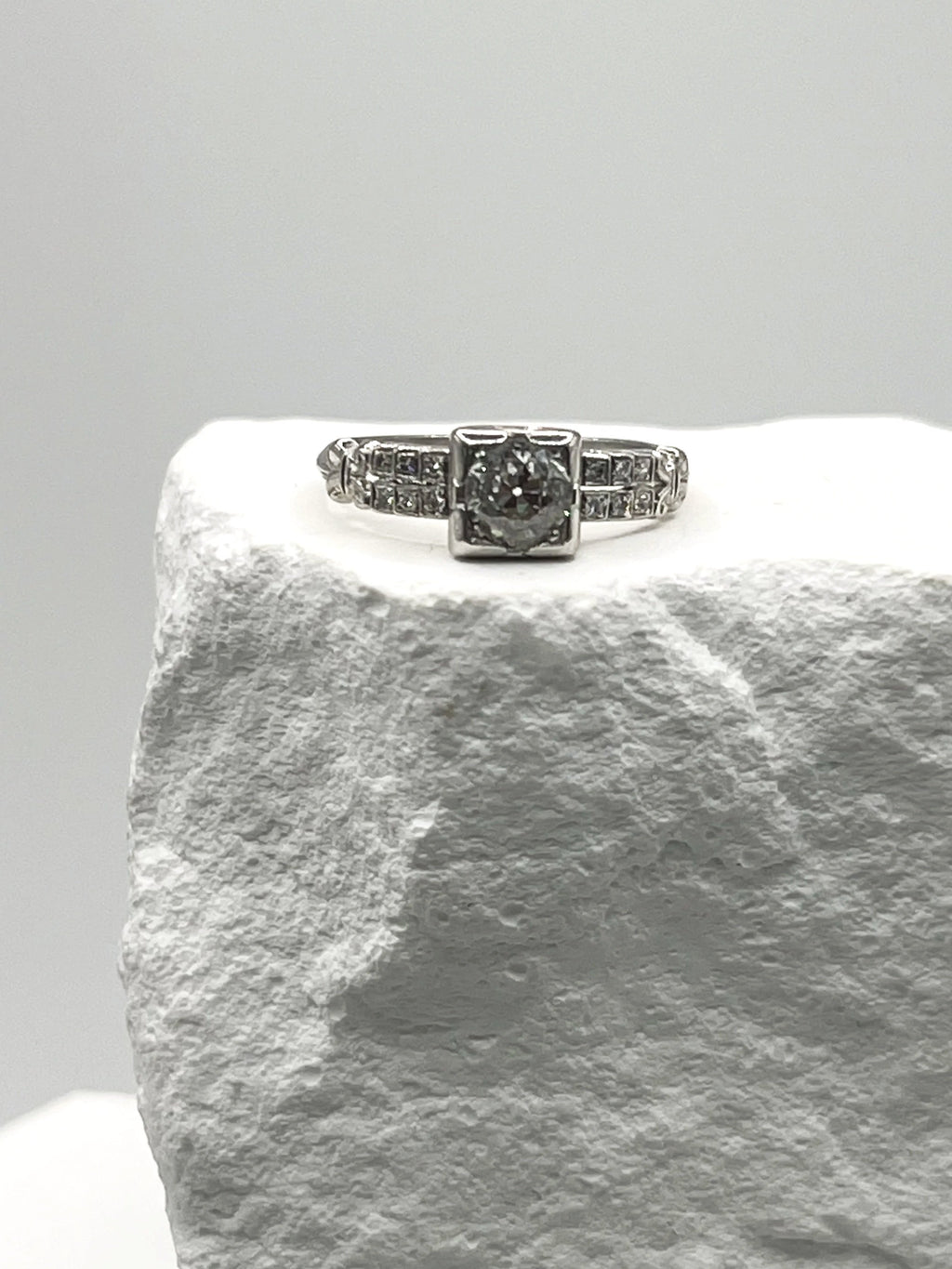 Midnight Frame Ring