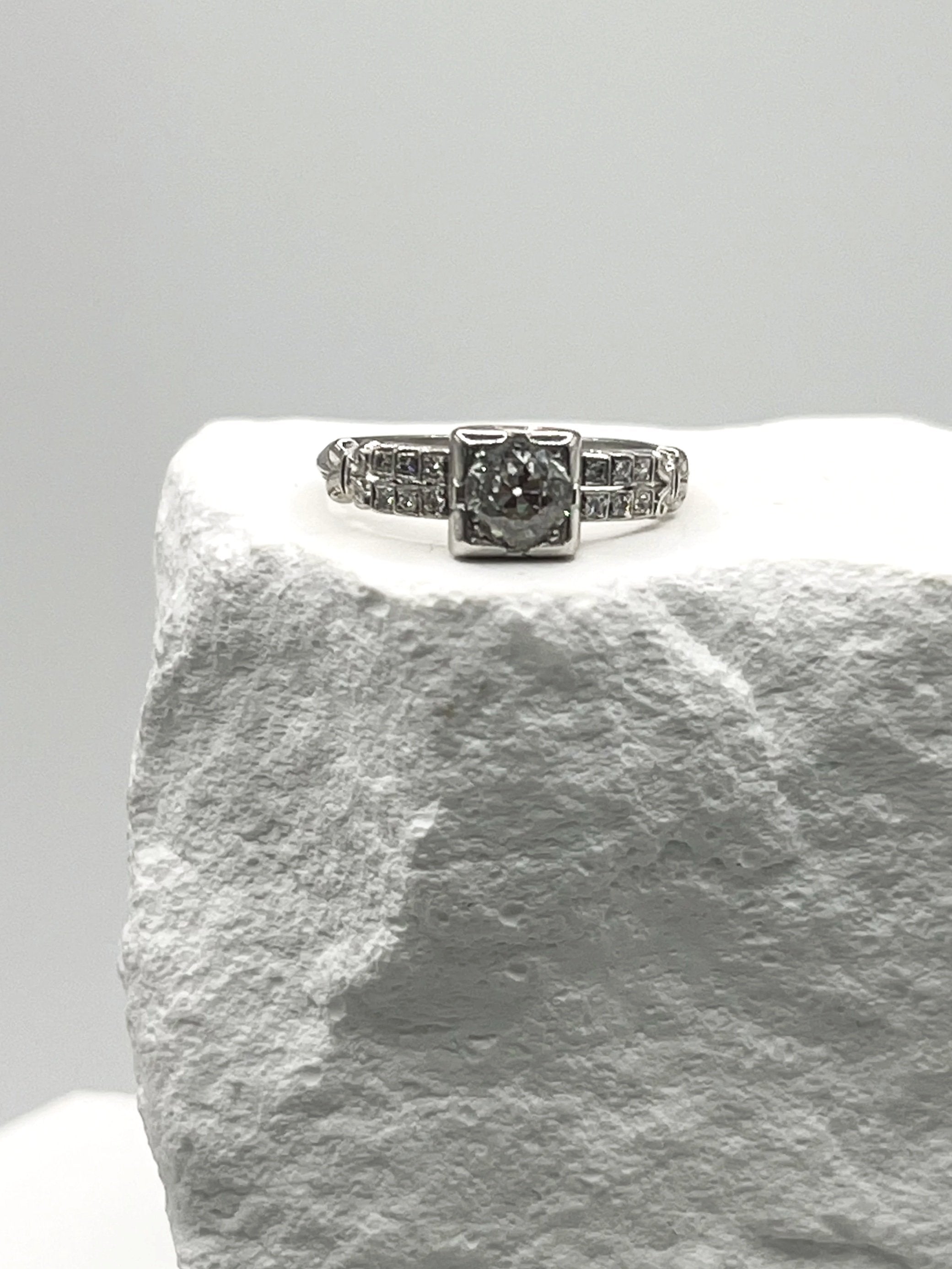 Midnight Frame Ring