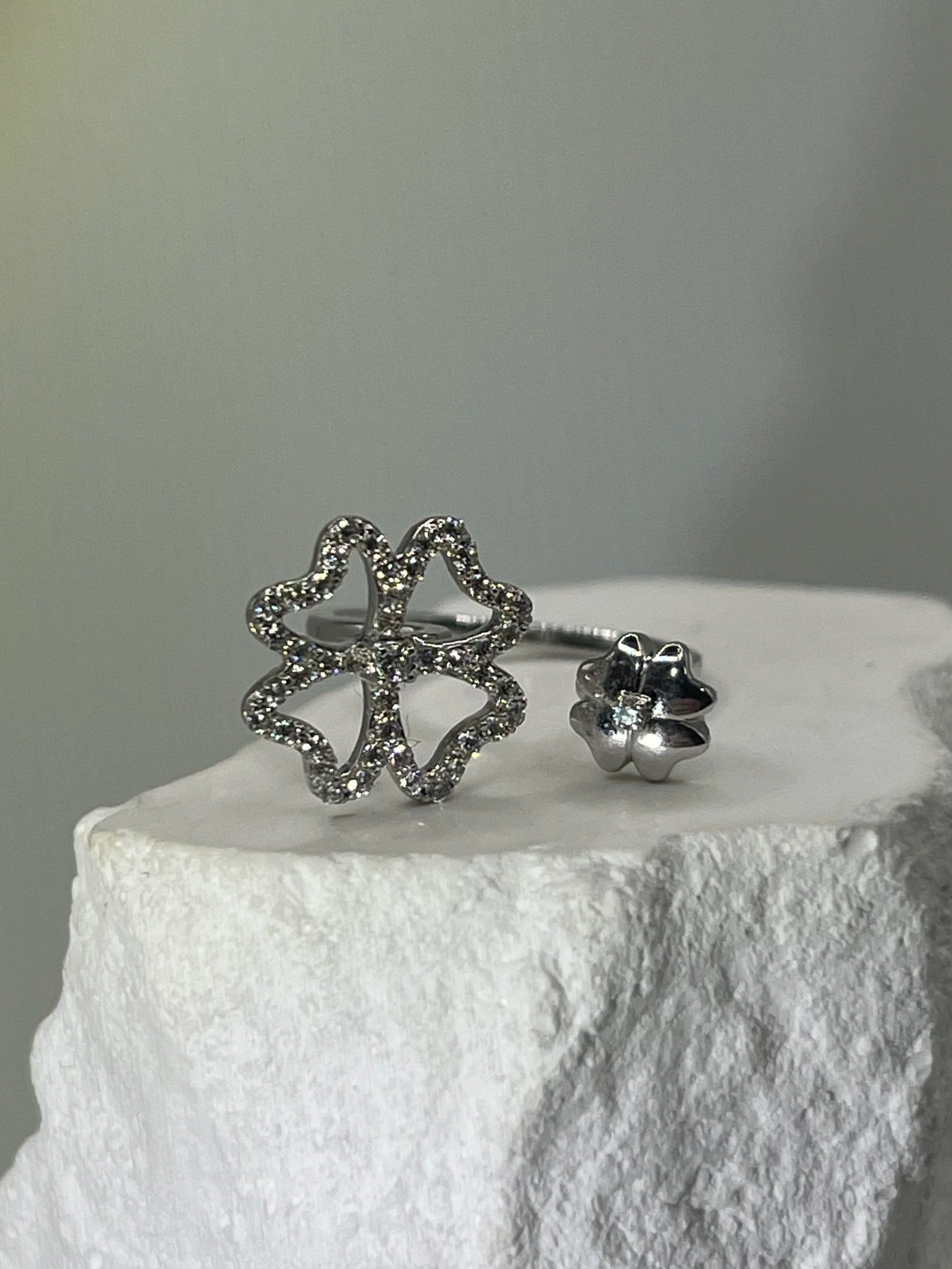Lucky Bloom Ring