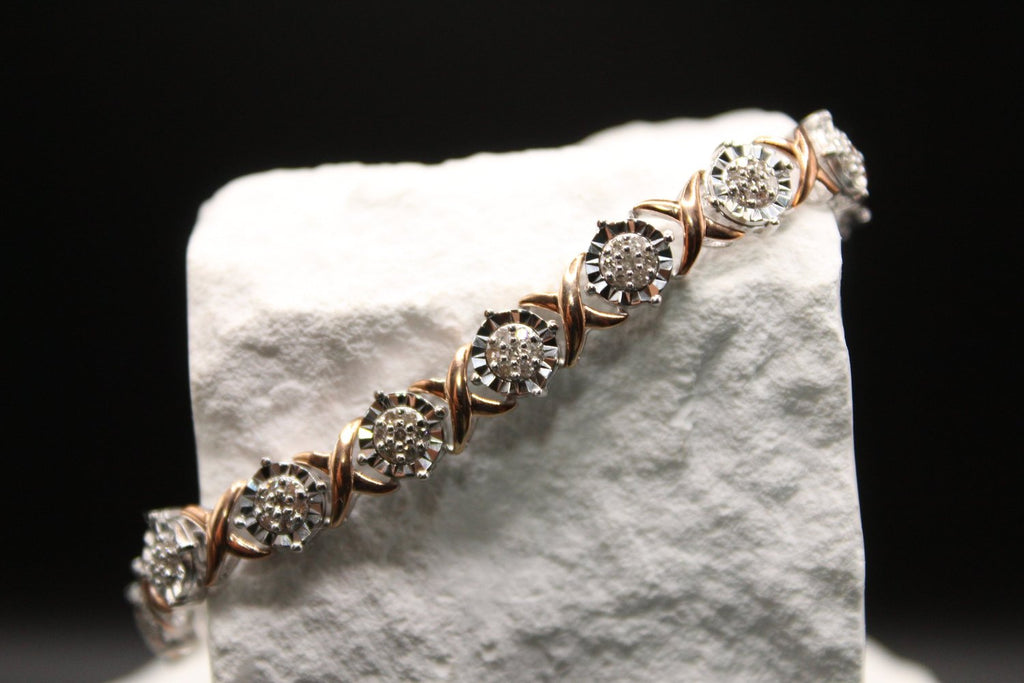 Twisted Radiance Diamond Bracelet