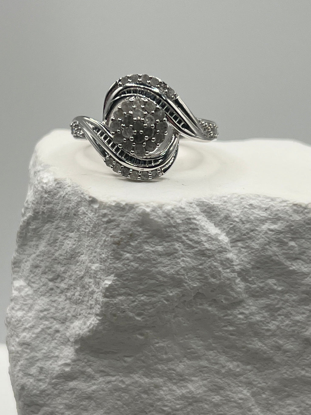 Clouded Elegance Ring