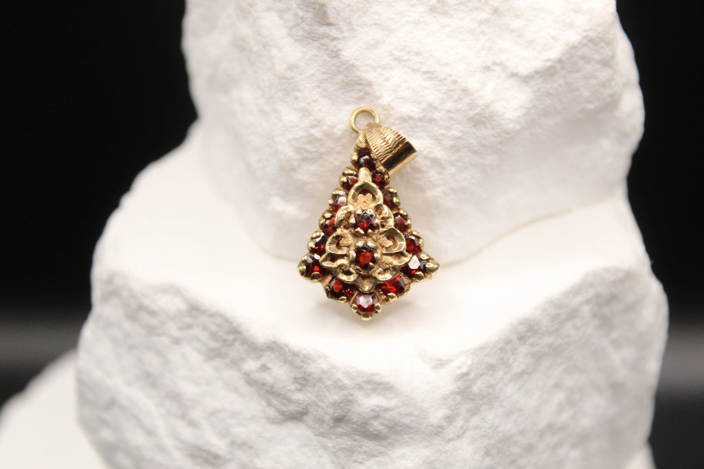 Garnet Heritage Pendant