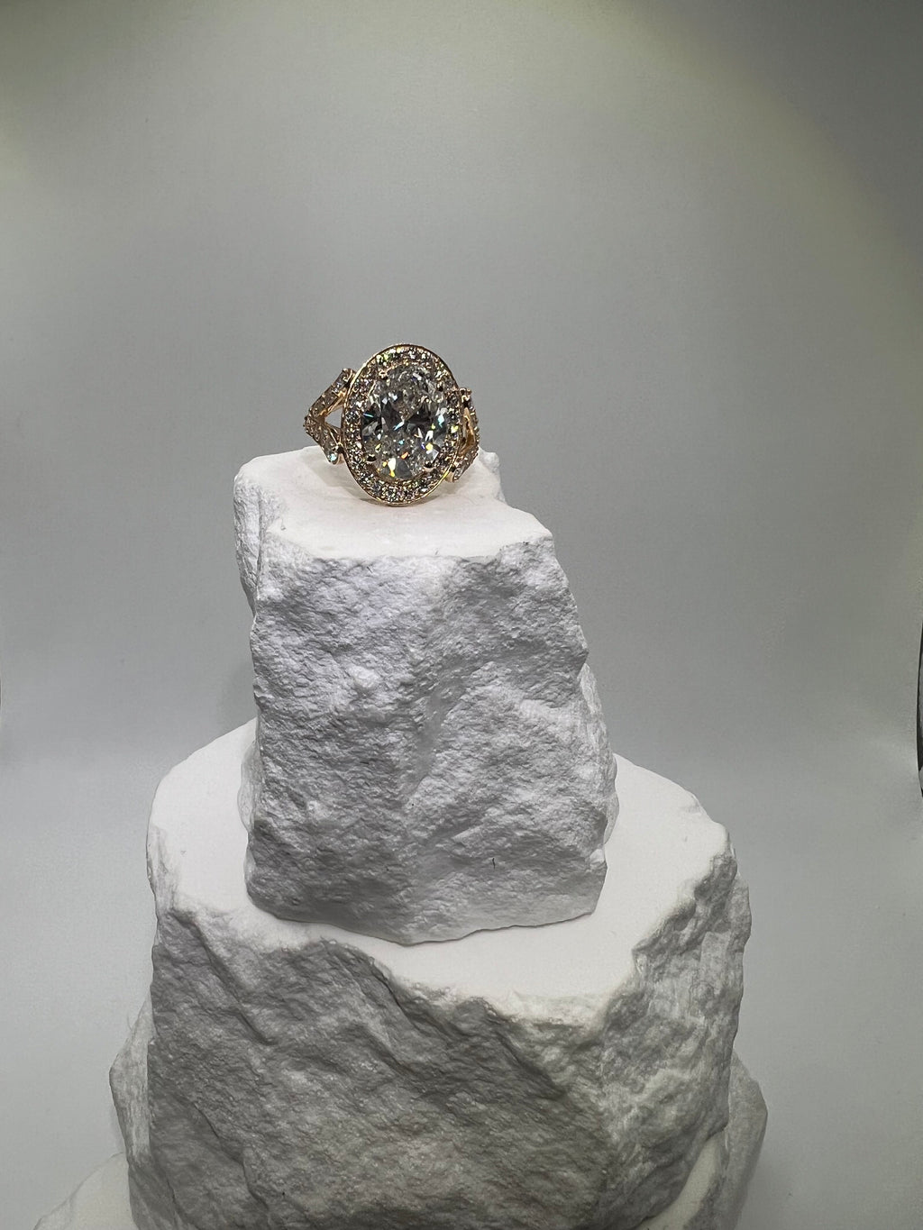 Crystal Grandeur Ring