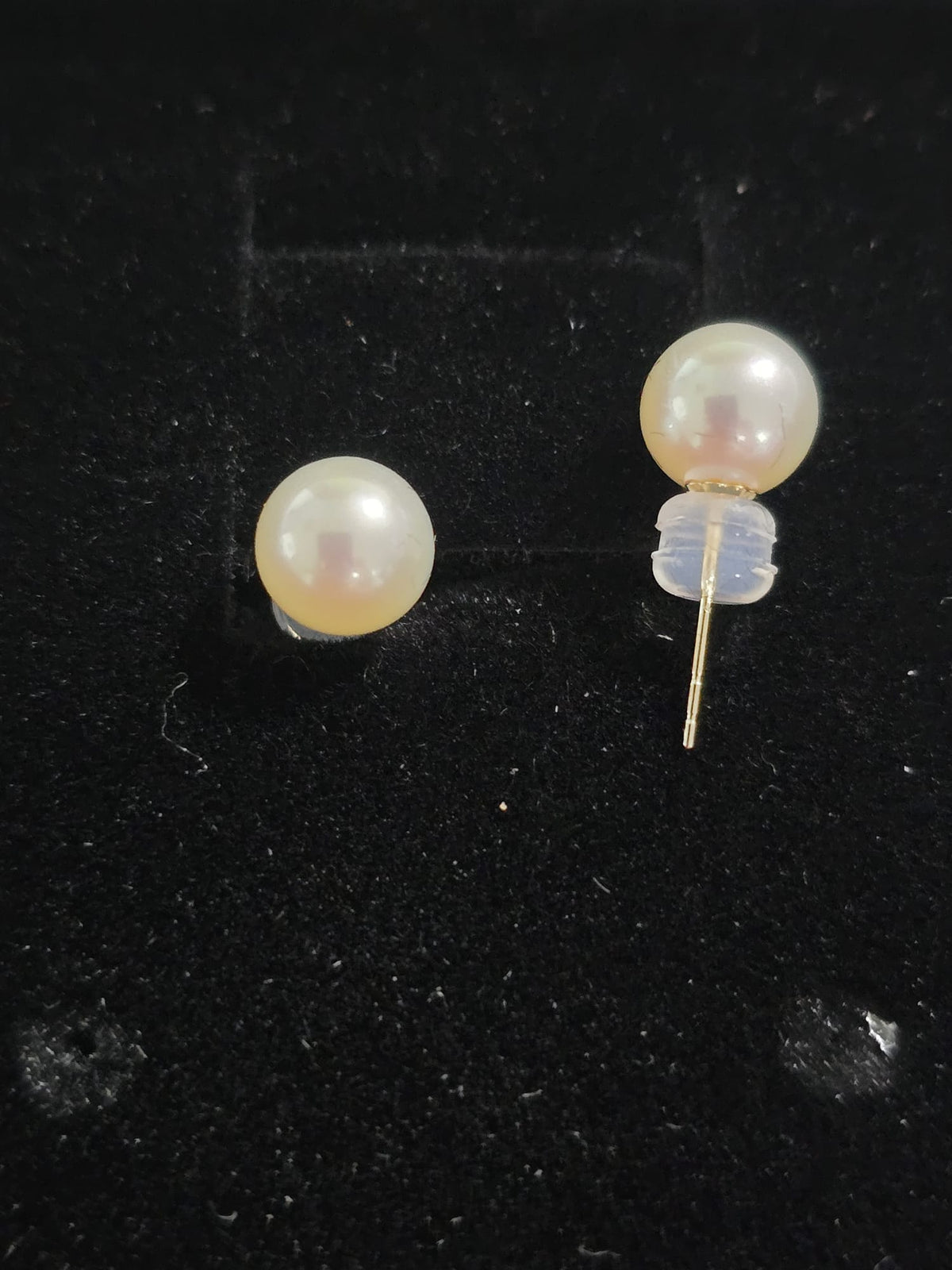 18K Gold Pearl Studs